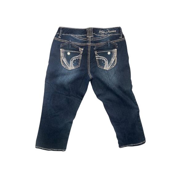 Vintage Dark wash Denim Ahya capri jeans gem pockets Y2K Size 7/8 - Picture 2 of 3